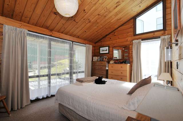 14 Arahanga Grove Maupuia_4