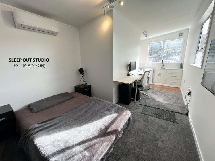 53 Handyside Street Tawa_16