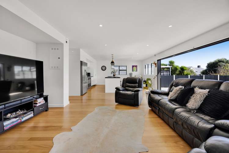 116 Vivian Street_1