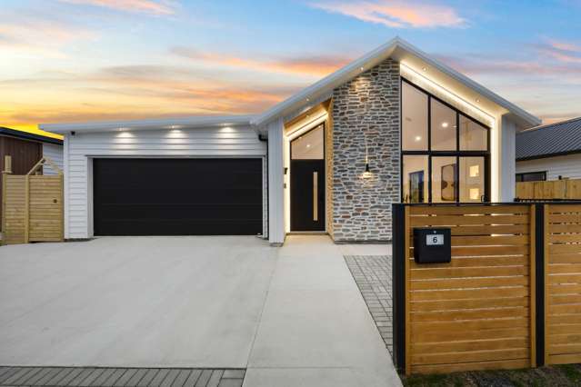 Luxury Family Haven in Papakura