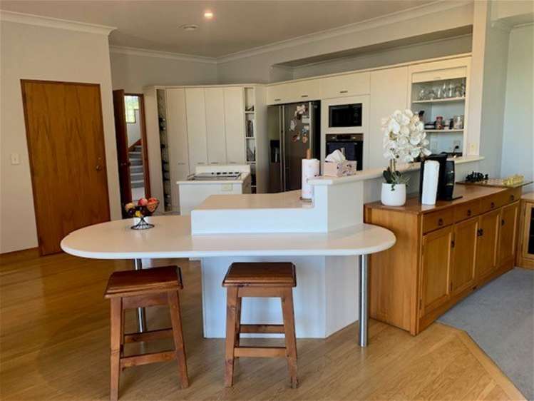 6 River Oaks Place Pukete_18