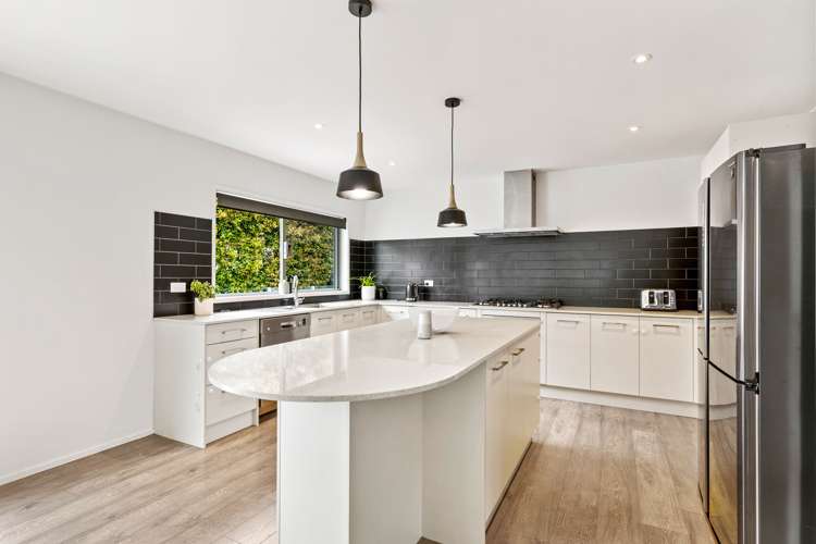 30 Wautaiti Drive Riverhead_15