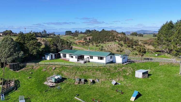 1168 Oturoa Road_1