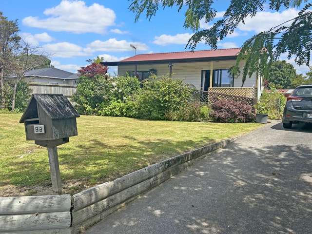 PAHIATUA - 2 BEDROOMS
