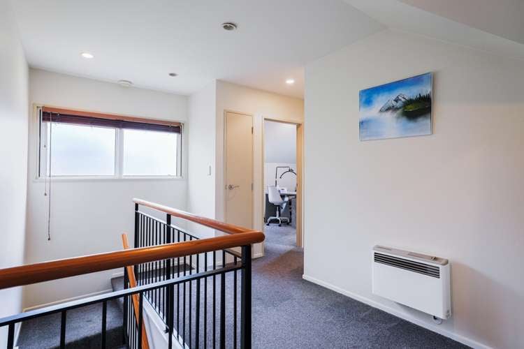 38A Oakwood Grove Eastern Beach_24