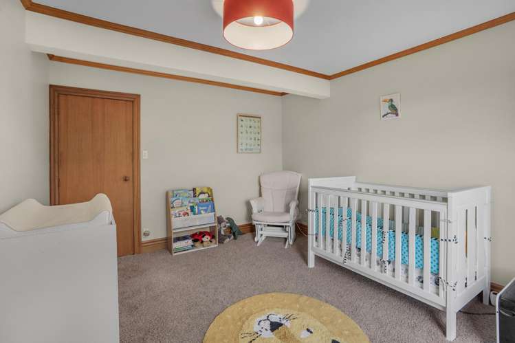 7 Kekeno Grove Tirohanga_12