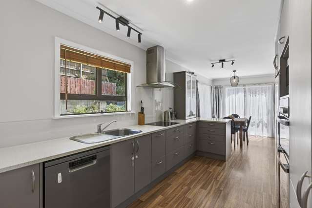 32 Beaumont Crescent Frankleigh Park_2