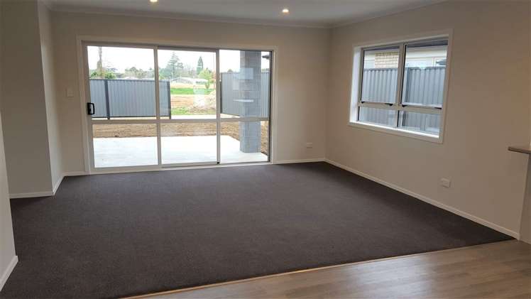 56 Stan Heather Drive Glenview_2