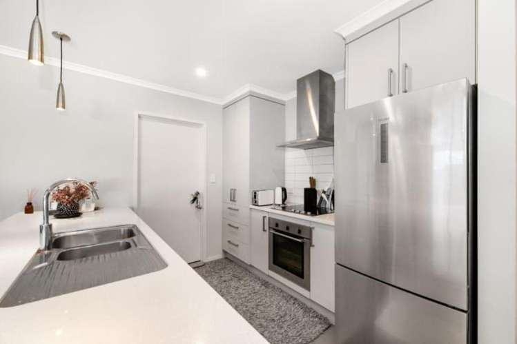 8 DORNAL PLACE Pokeno_15