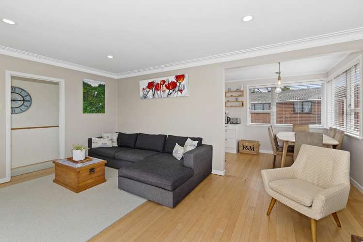 90 Tiroroa Avenue Te Atatu South_3