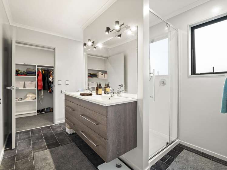 46 Esplanade Kaka Point_18