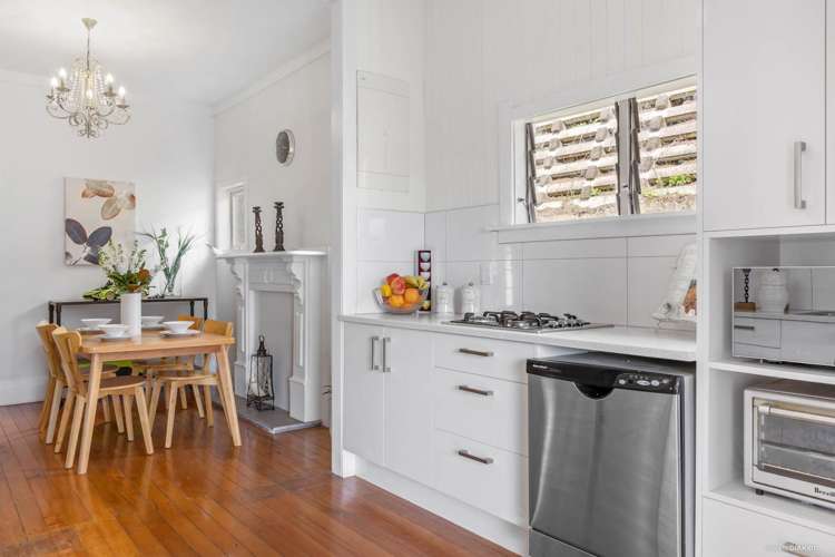 1 Hillside Crescent Mount Eden_10