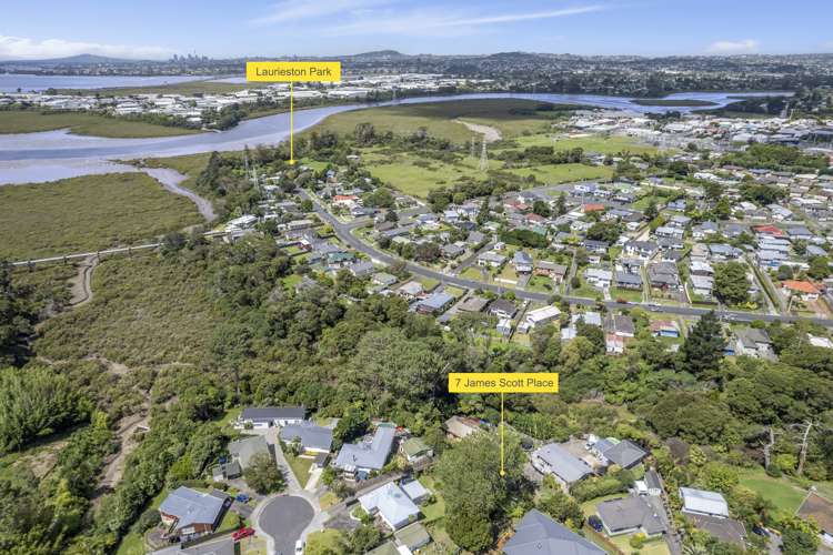 7 James Scott Place Te Atatu South_19