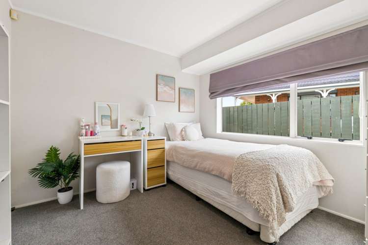 22 Len Garlick Place Papakura_10