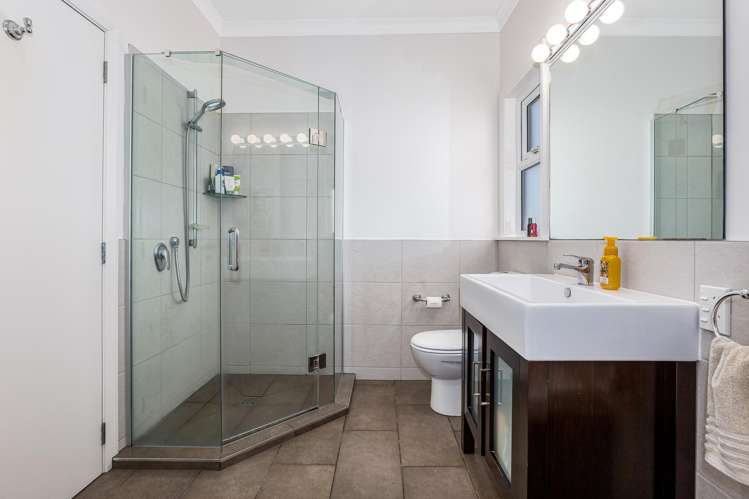 11 Hathaway Avenue Boulcott_12