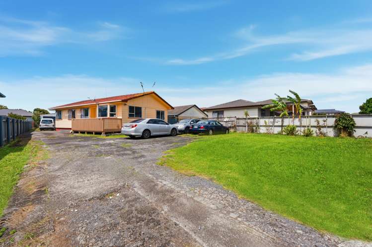 16 Robertson Road Mangere_18
