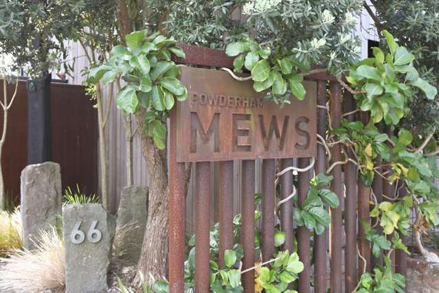 4/66 Powderham Street New Plymouth_1