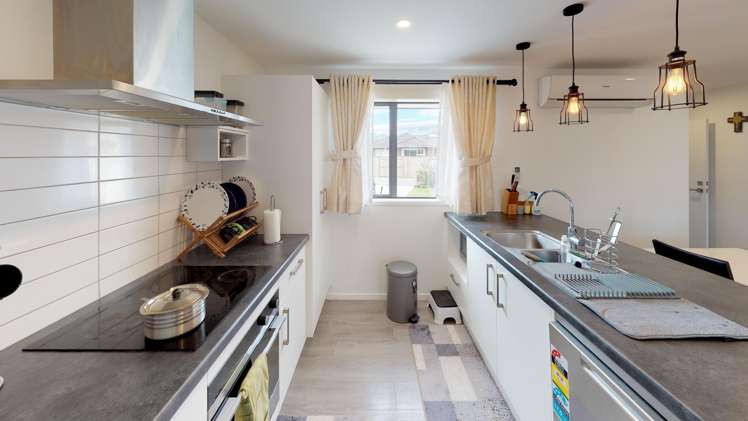 8 Peckham Lane Ashhurst_1
