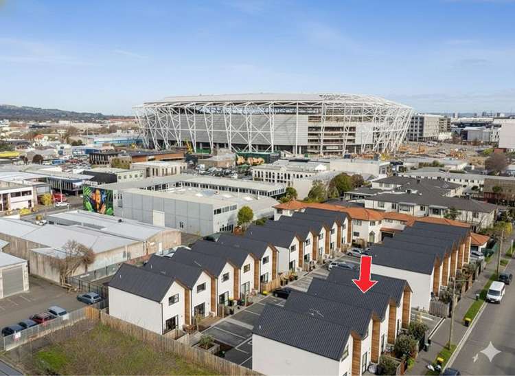 2/294 Hereford Street_0