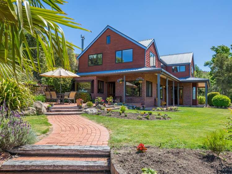 42 Golf Road Wakefield_5