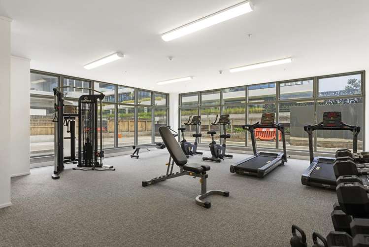 3A/2 Marine Parade Mt Maunganui_23