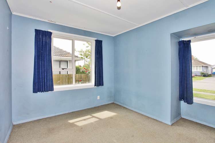 34 Avro Crescent Hornby_7