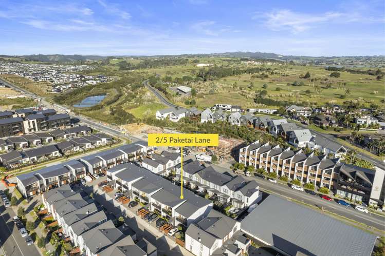 2/5 Paketai Lane Beachlands_15