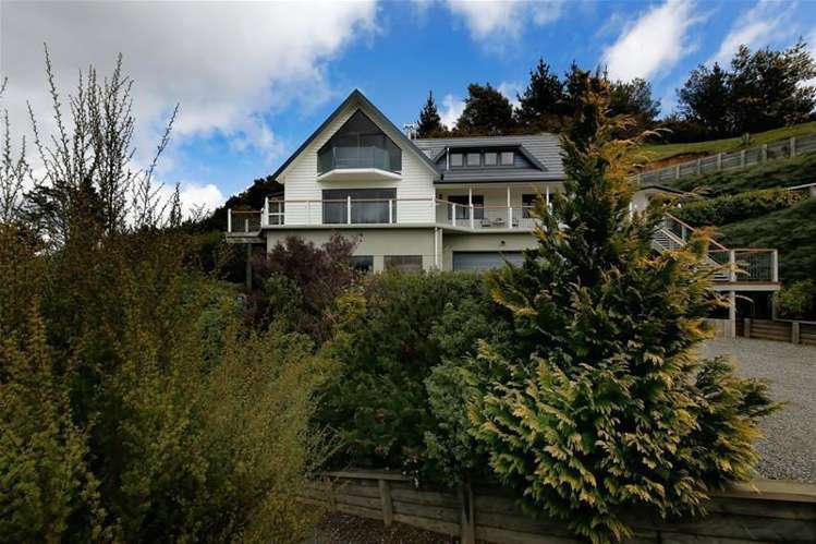 3264 Queen Charlotte Drive Picton_14