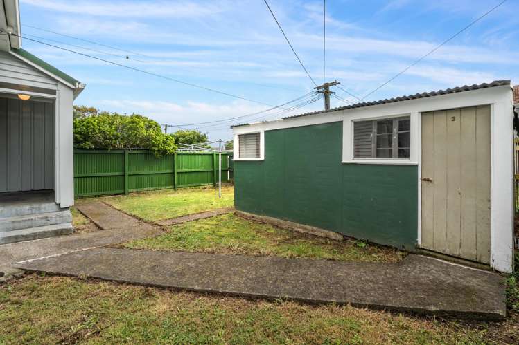 57 Hewer Crescent Naenae_17