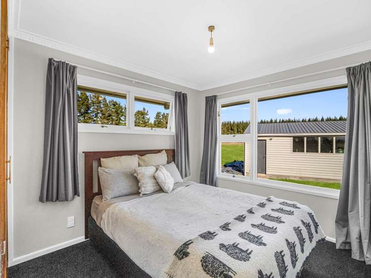 5 Eastwick Lane Eyrewell_22