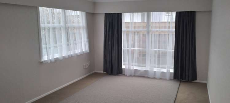 7 Terrance Grove Paparangi_19