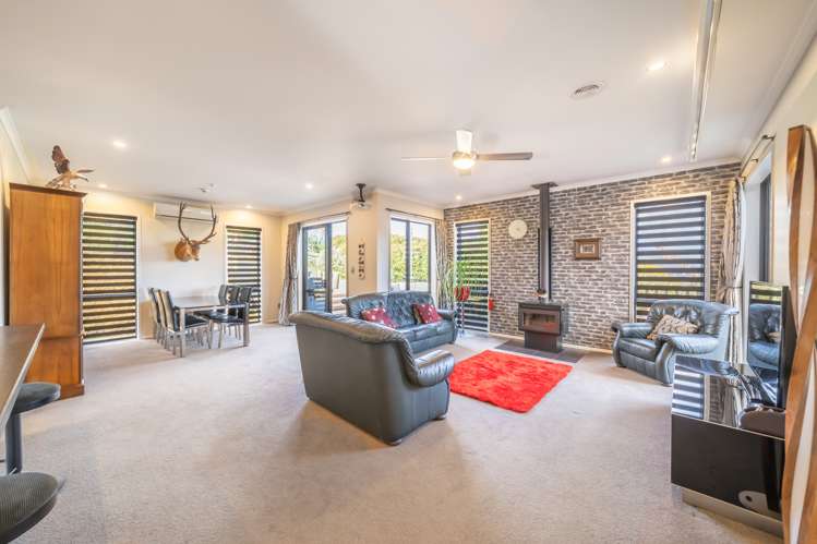 27 Percy Kinsman Crescent Riverstone Terraces_23