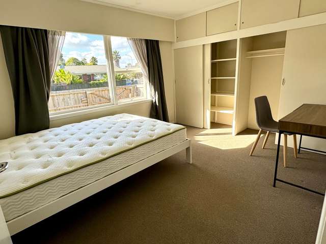 2/1 Chevis Place Pakuranga_2