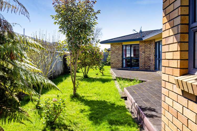 10a Waiwera Place Merrilands_24
