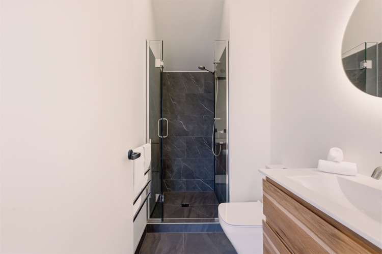 33 Casterway Crescent Jacks Point_7