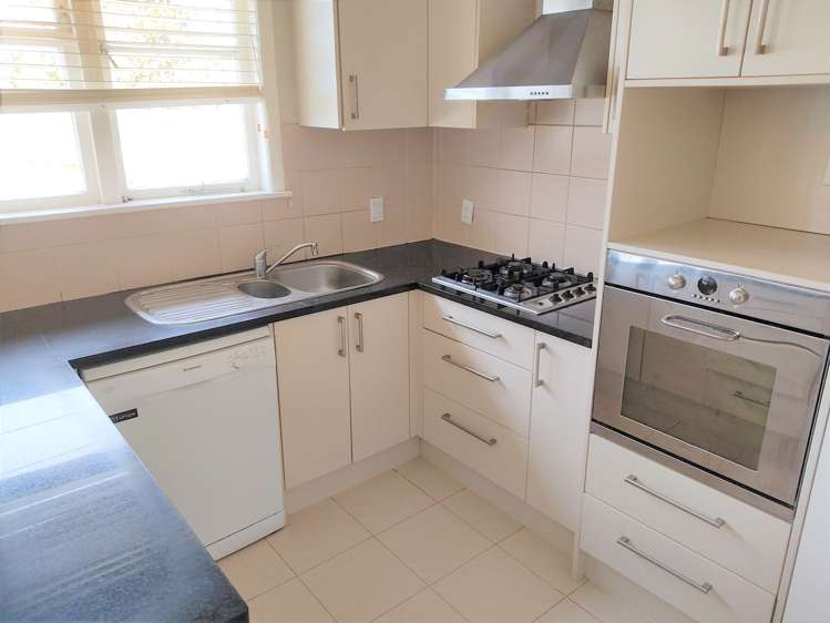 57 Methuen Road New Windsor_11