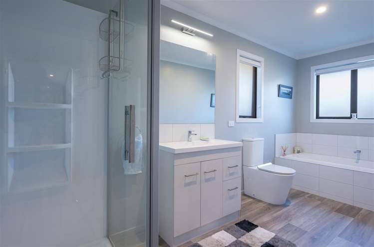 43 Oakdale Grove Richmond_12