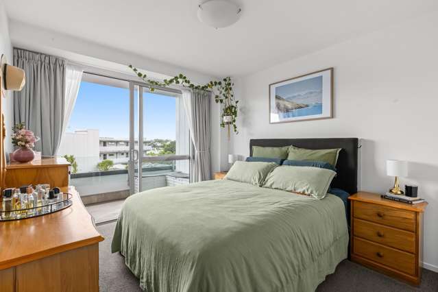 Apt 115/17 Link Crescent Stanmore Bay_3