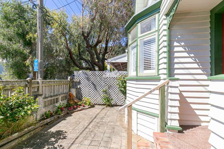 28 Queen Street Mount Victoria_13