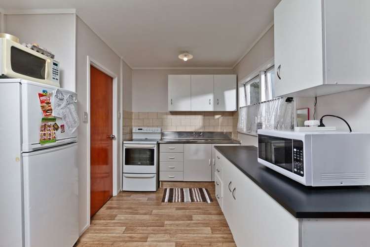 2/108 Barrack Road Mount Wellington_1