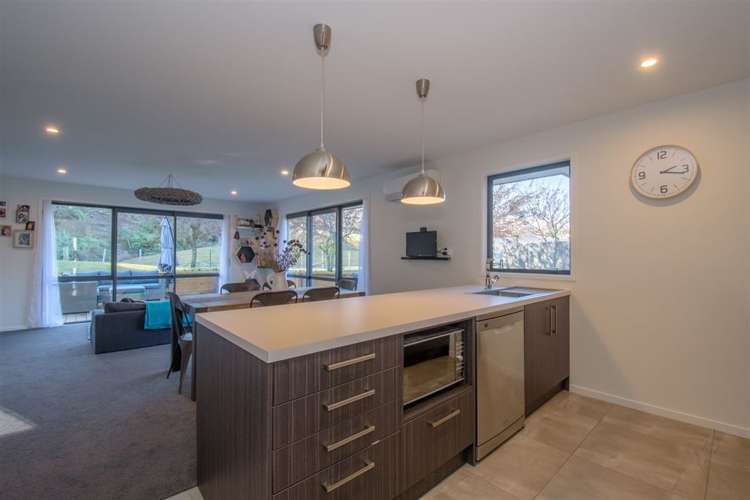 7 Oxfordshire Avenue Lower Shotover_2