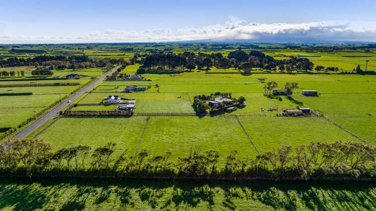 84 Mawhitiwhiti Road Normanby_7