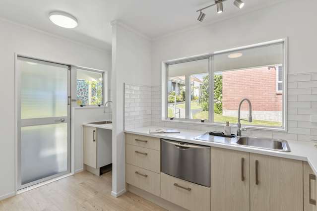 8/4 Woodside Avenue Northcote_3