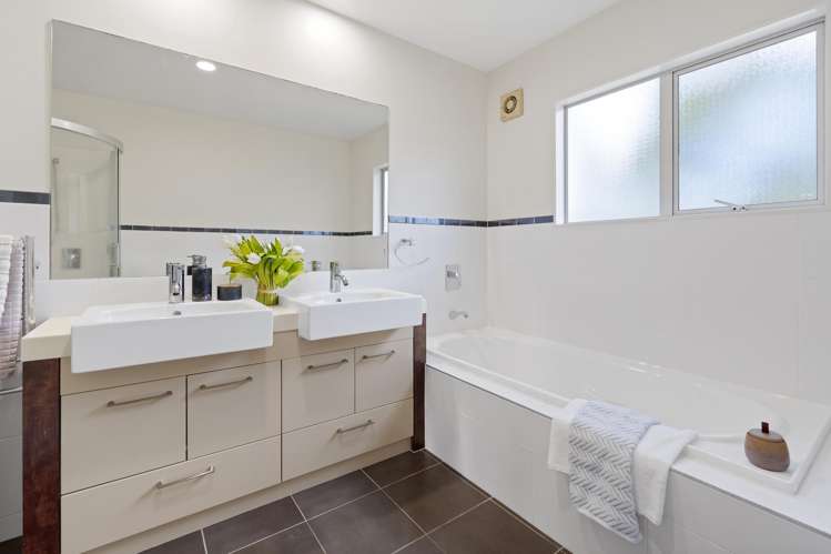 68A Saddleback Rise Murrays Bay_17