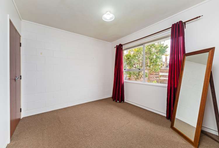 2/101 Mcleod Road Te Atatu South_11