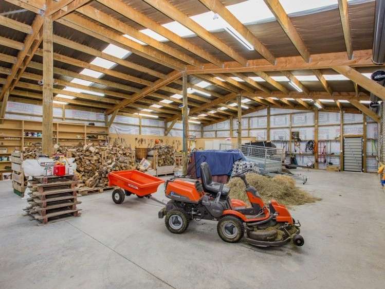 56 Davis Road Cust_16