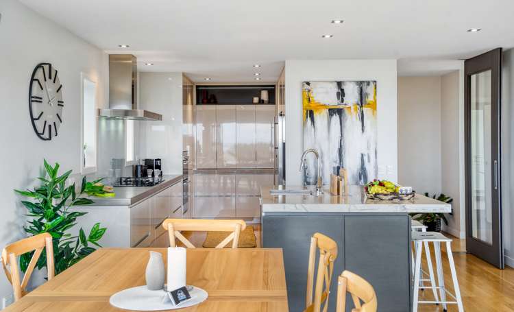 128 Churchill Road Rothesay Bay_11