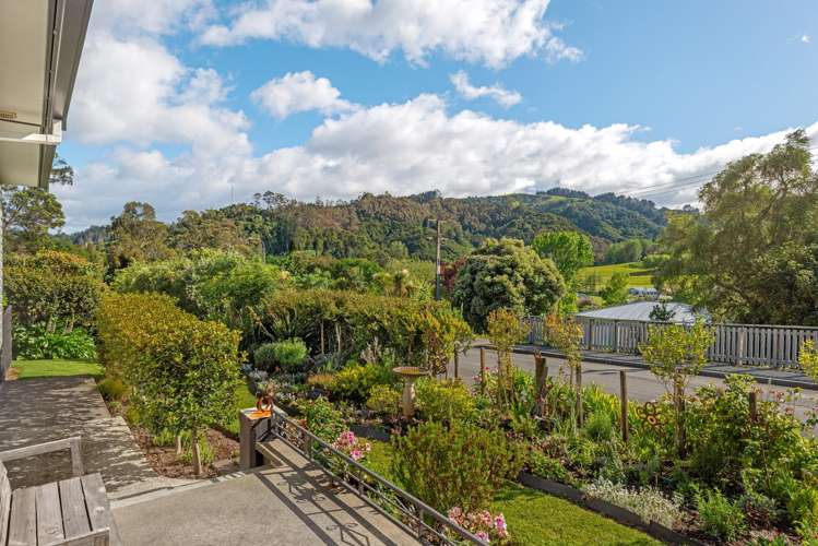 198 and 200 Barkers Hill Road Whataupoko_1