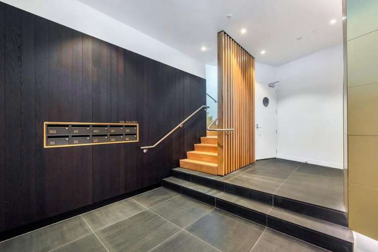 301/134 Halsey Street 500164_16