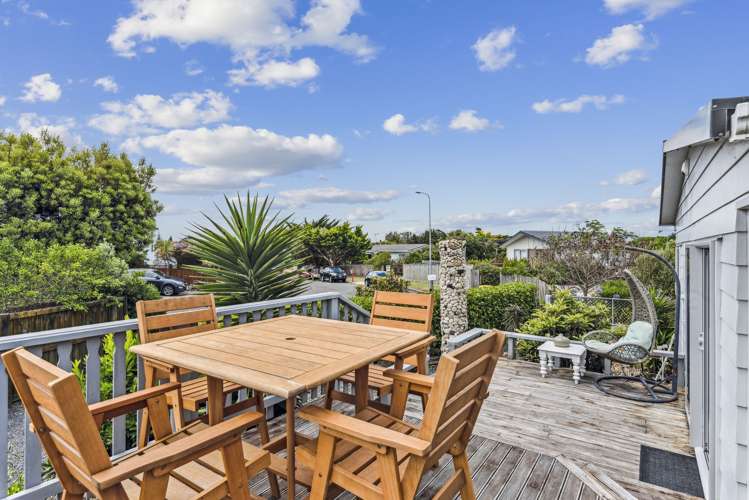 8 Norna Grove Waikawa Beach_17